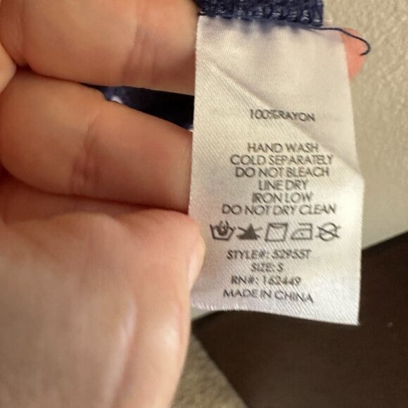 Milk &amp; Honey Blue Blouse Size‎ Small - Picture 6 of 7